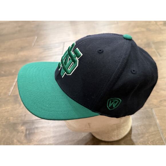 Top Of The World Two Tone Green Black Notre Dame Fighting Irish SnapBack Hat NWT - Picture 4 of 9